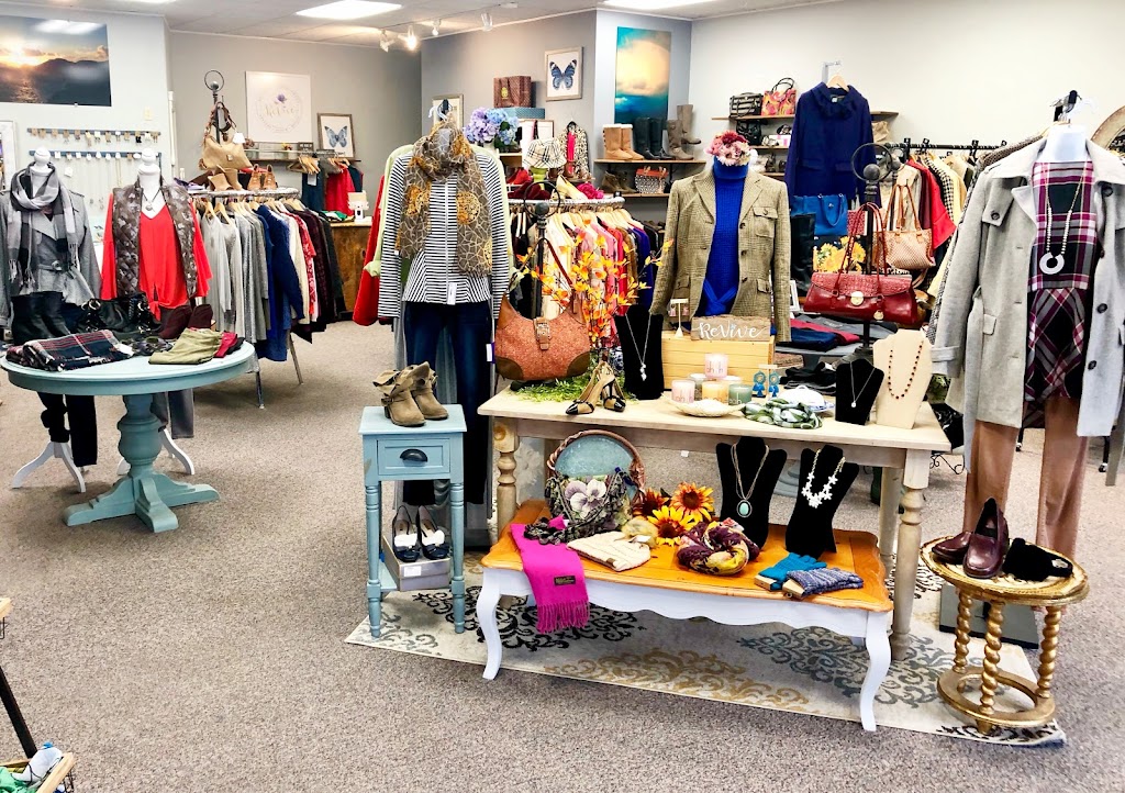 ReVive Boutique Consignment | 1384 Hopmeadow St #1411, Simsbury, CT 06070 | Phone: (860) 651-0808