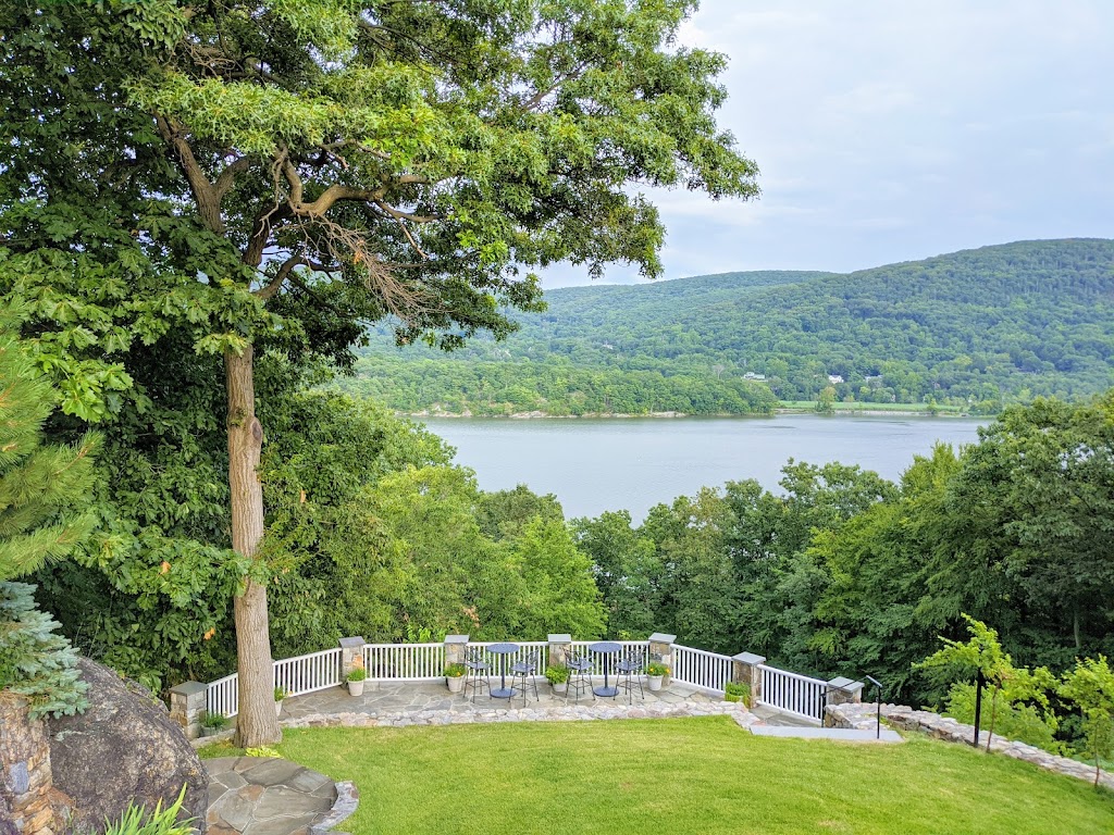 Hudson River Crest B&B | 14 Rivercrest Rd, Fort Montgomery, NY 10922 | Phone: (845) 742-2614