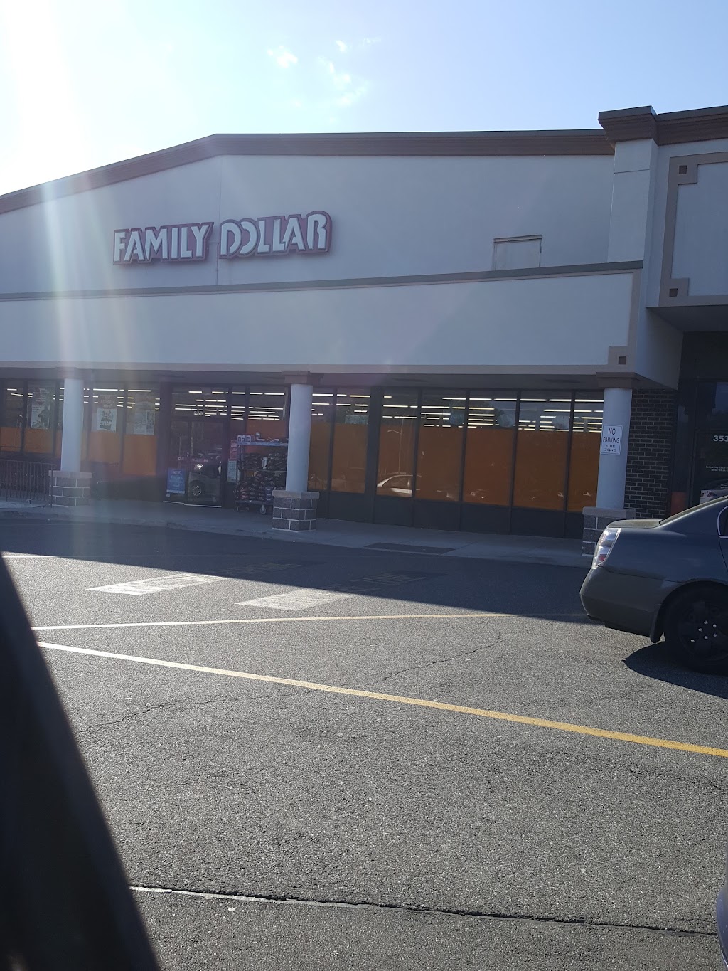 Family Dollar | 349 Horseblock Road, Farmingville, NY 11738 | Phone: (631) 561-0087