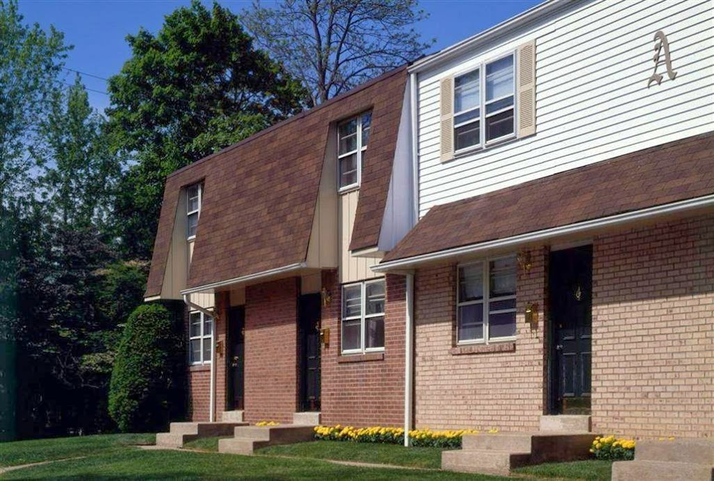 Korman Residential at PineGrove Townhomes | 305 S Warminster Rd C2, Hatboro, PA 19040 | Phone: (215) 938-5057