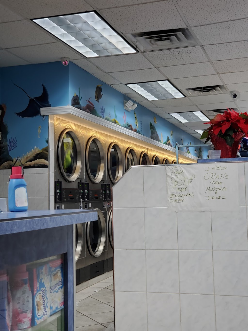 East Newark Central Laundromat | 401 John St, East Newark, NJ 07029 | Phone: (973) 485-1595