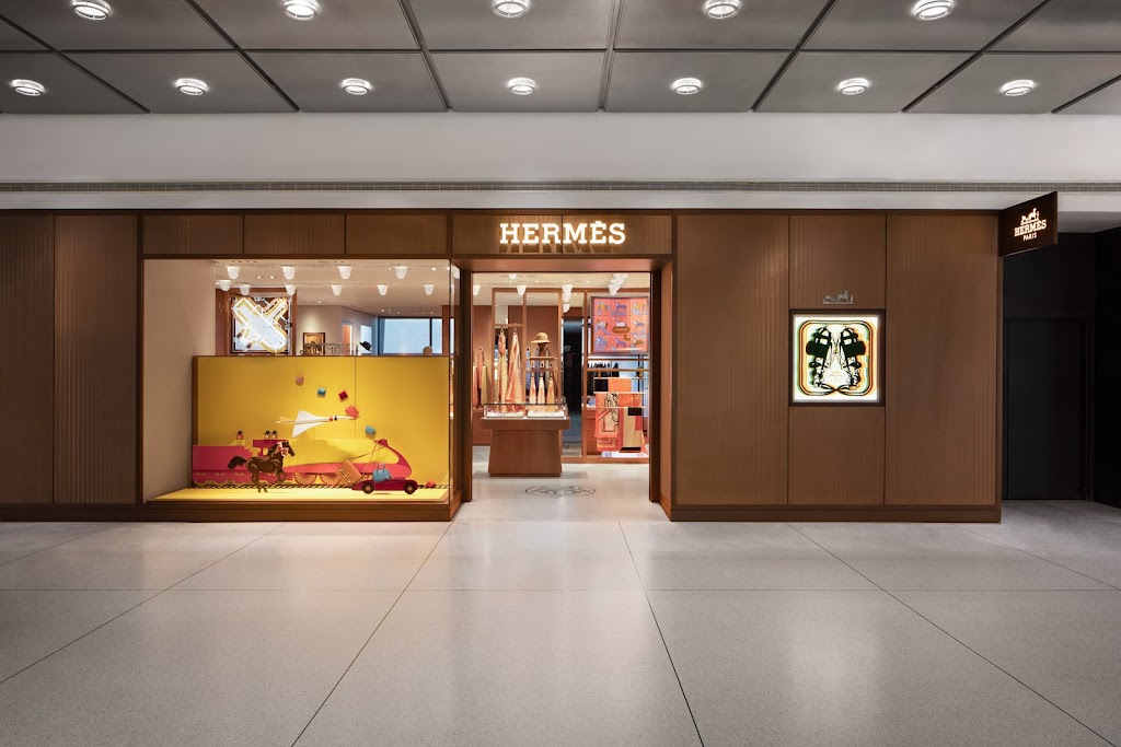 Hermès | JFK International Airport Terminal 1, Jamaica, NY 11434 | Phone: (718) 751-2891