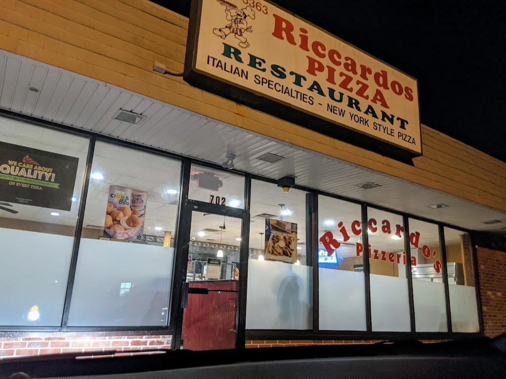 Riccardos Pizza & Restaurant | 702 Warren St, Beverly, NJ 08010 | Phone: (609) 386-5363