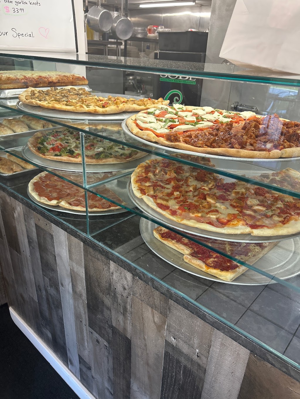 Miraggios Pizza & Pasta II | 559 NY-6N, Mahopac, NY 10541 | Phone: (845) 621-1215