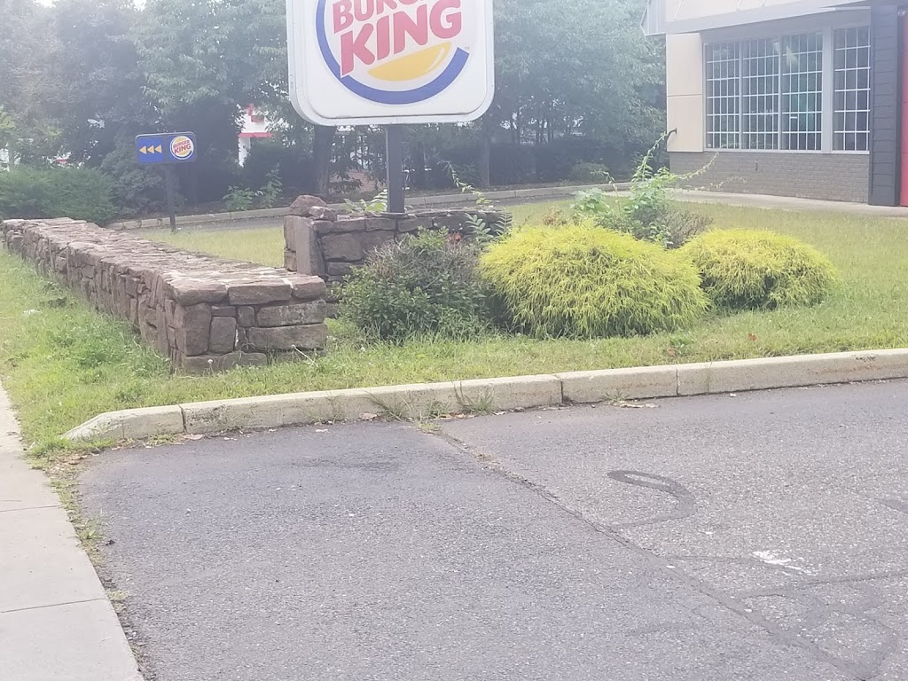 Burger King | 22 Marlborough St, Portland, CT 06480 | Phone: (860) 342-1194