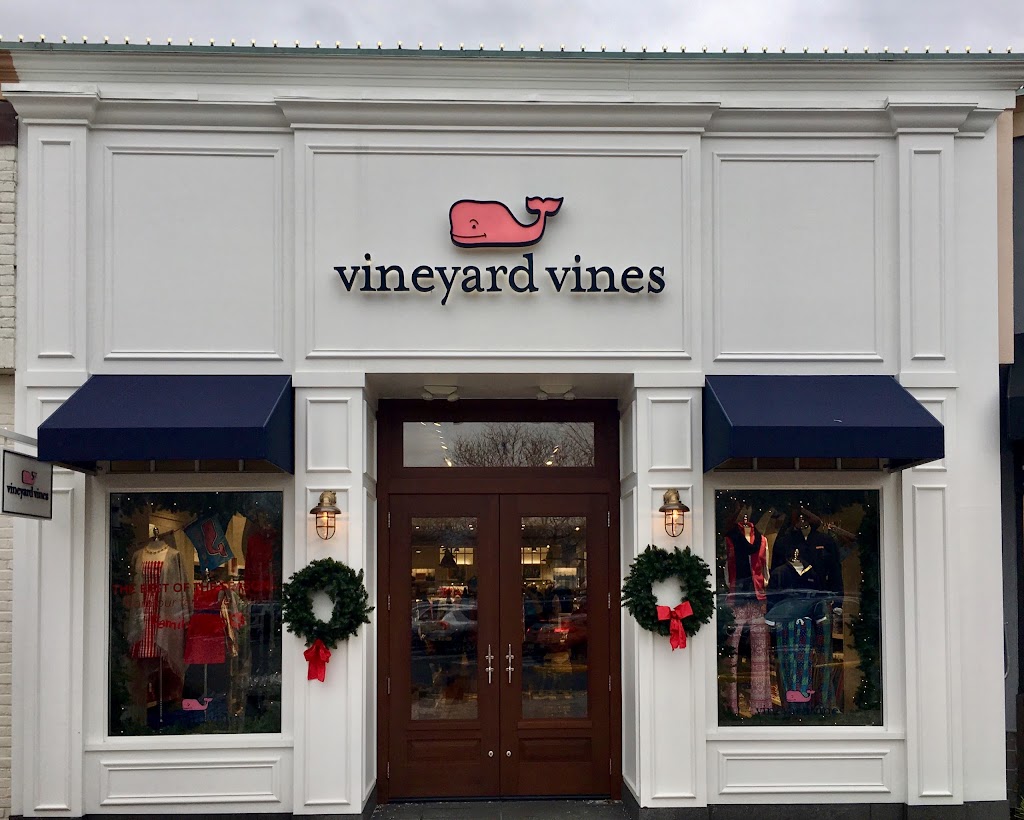 vineyard vines | 609 Broad St, Shrewsbury, NJ 07702 | Phone: (732) 219-6912