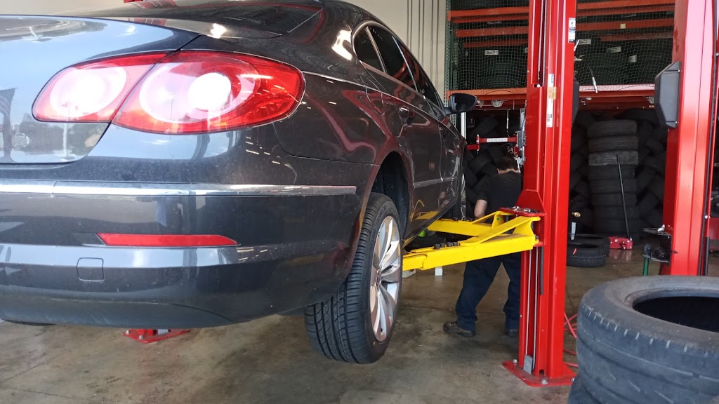 Mavis Discount Tire | 2350 MacArthur Rd, Whitehall, PA 18052 | Phone: (484) 823-5095