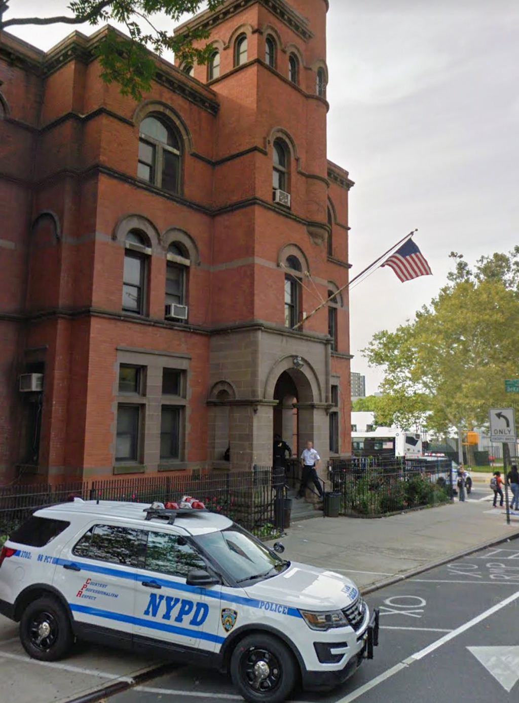 New York City Police Department - 88th Precinct | 298 Classon Ave, Brooklyn, NY 11205 | Phone: (718) 636-6511