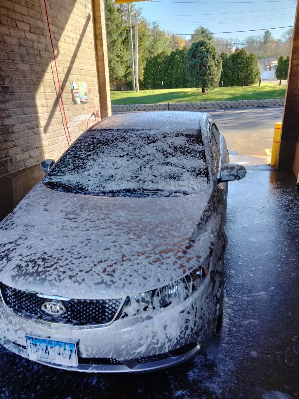 Buggy Car Wash | 51 Middletown Ave, North Haven, CT 06473 | Phone: (203) 495-9945