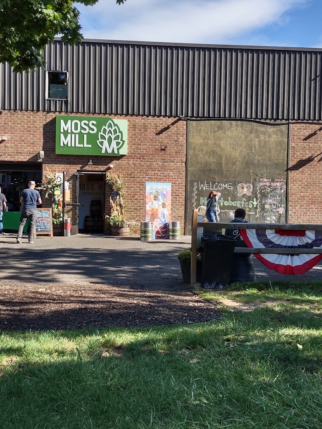 Moss Mill Brewing Company | 109 Pike Cir STE D, Huntingdon Valley, PA 19006 | Phone: (215) 876-6305
