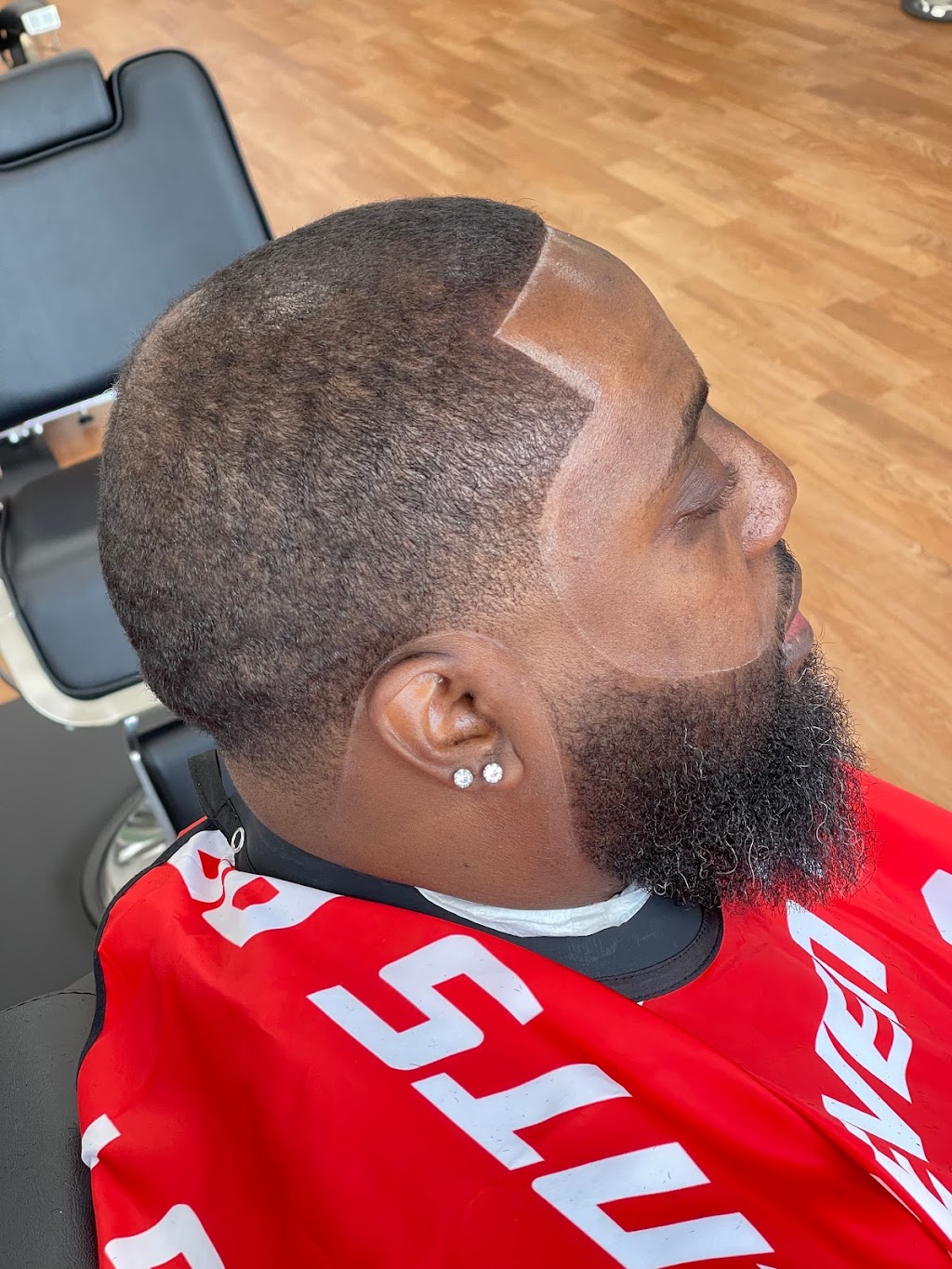 THE HAIRCUT PRO Deer Park NY Barbershop - Haircuts Fades Beards Facials Barber | 786 Grand Blvd, Deer Park, NY 11729 | Phone: (631) 940-9741