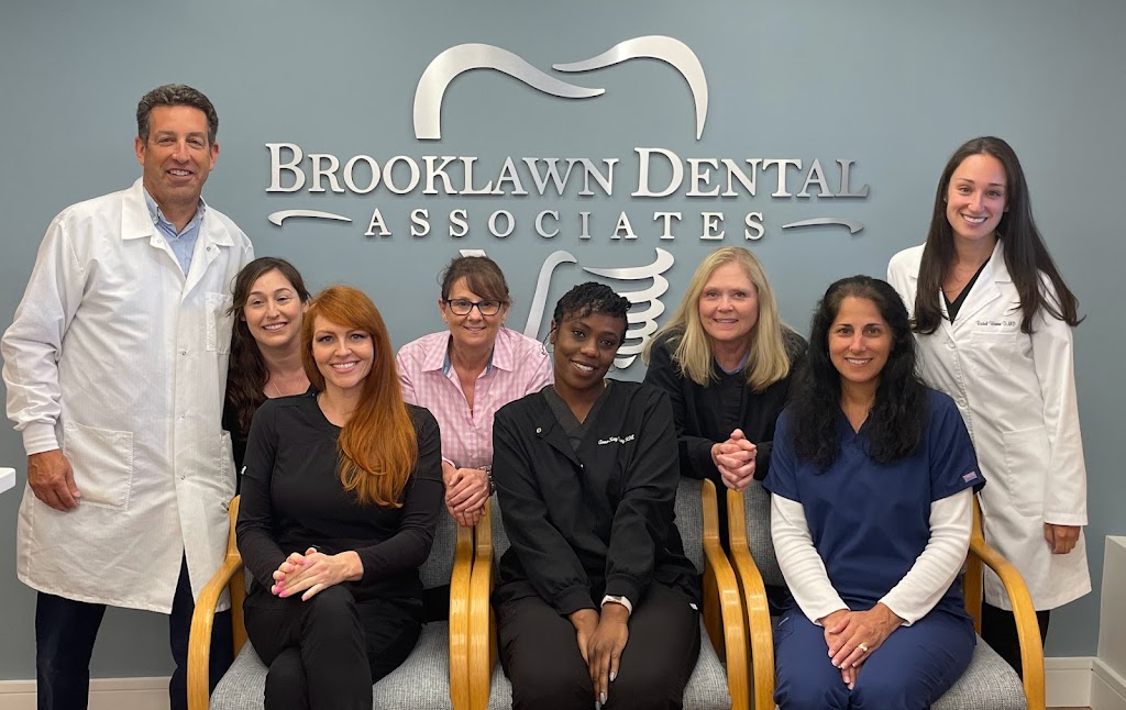 Brooklawn Dental Associates | 990 Brooklawn Ave, Bridgeport, CT 06604 | Phone: (203) 335-6471