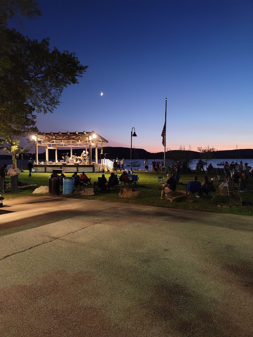 Louis Engel Waterfront Park | 25 Westerly Rd, Ossining, NY 10562 | Phone: (914) 762-6001