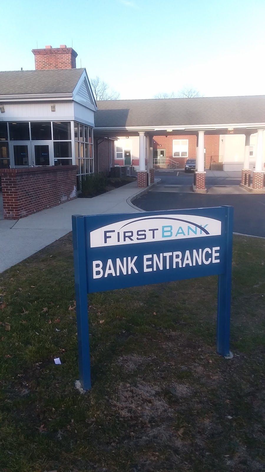 First Bank | 615 Burlington Ave, Delanco, NJ 08075 | Phone: (856) 461-0611
