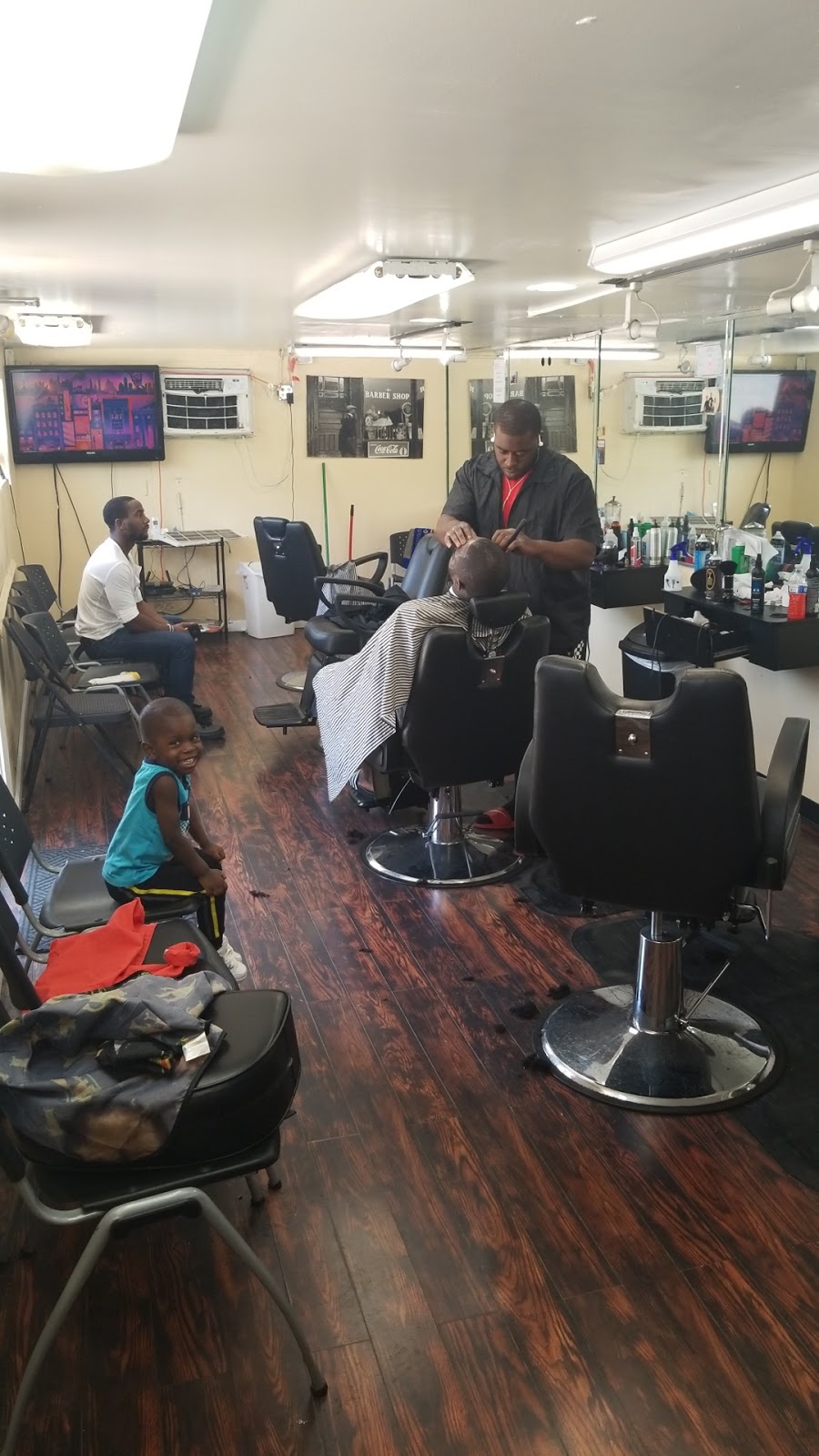 Superstars Barbershop superstars59.booksy.com | 500 Fern St, Darby, PA 19023 | Phone: (484) 494-6654