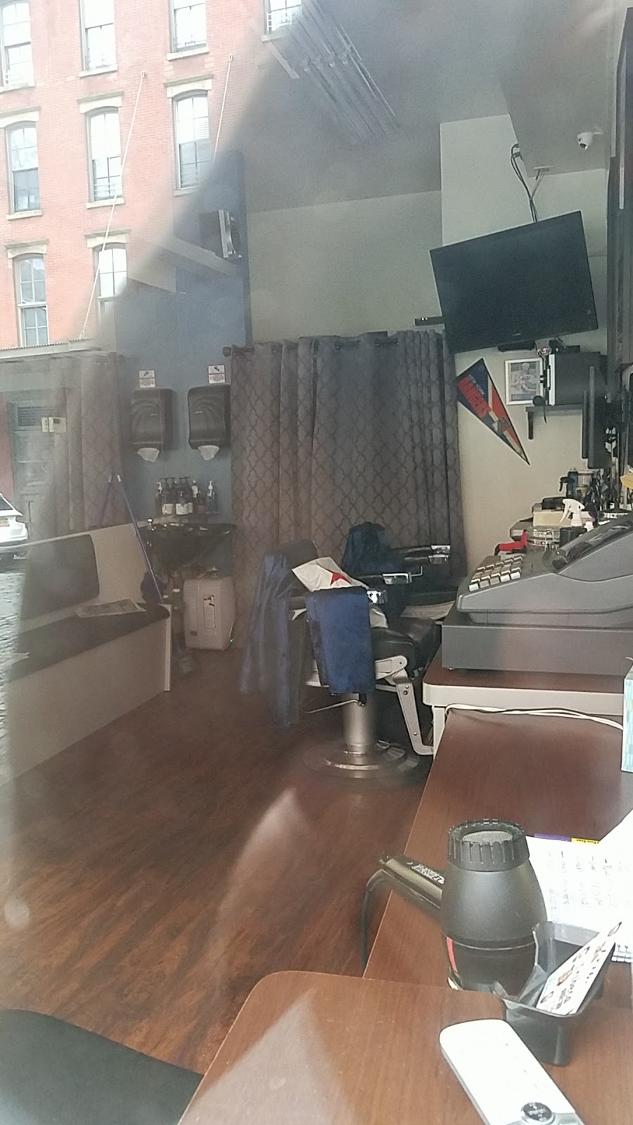 Tribeca Barber Shop | 59 Beach St, New York, NY 10013 | Phone: (212) 226-0908