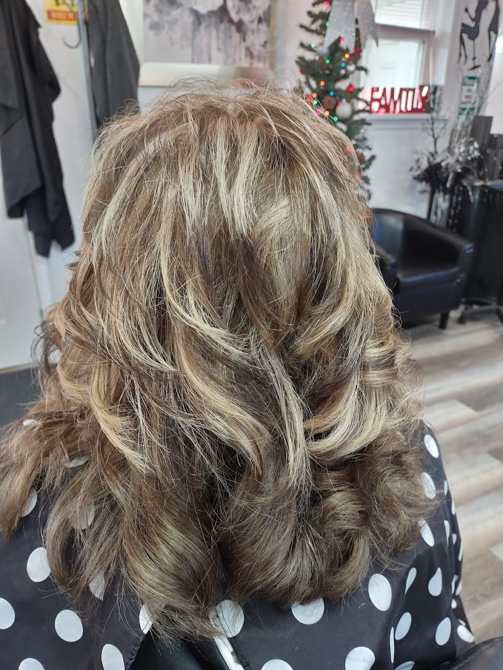 A.M.P.S. Hair Salon | 273 Daleville Hwy, Covington Township, PA 18444 | Phone: (570) 842-7270