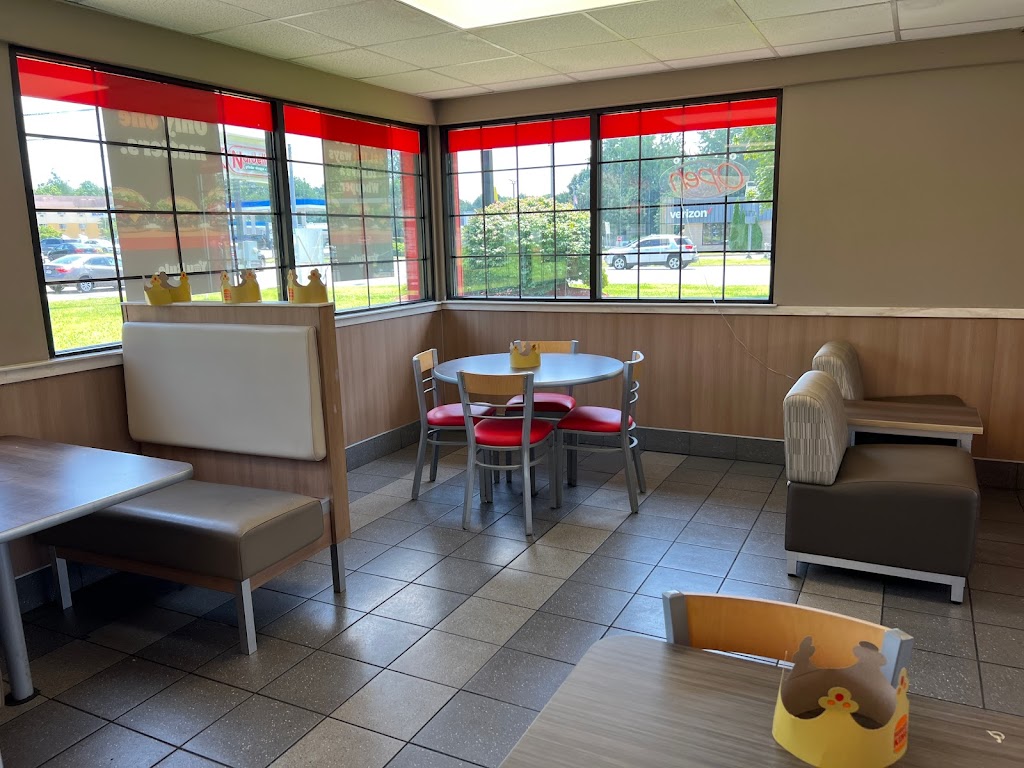 Burger King | 136 Berlin Rd, Cromwell, CT 06416 | Phone: (860) 632-2508