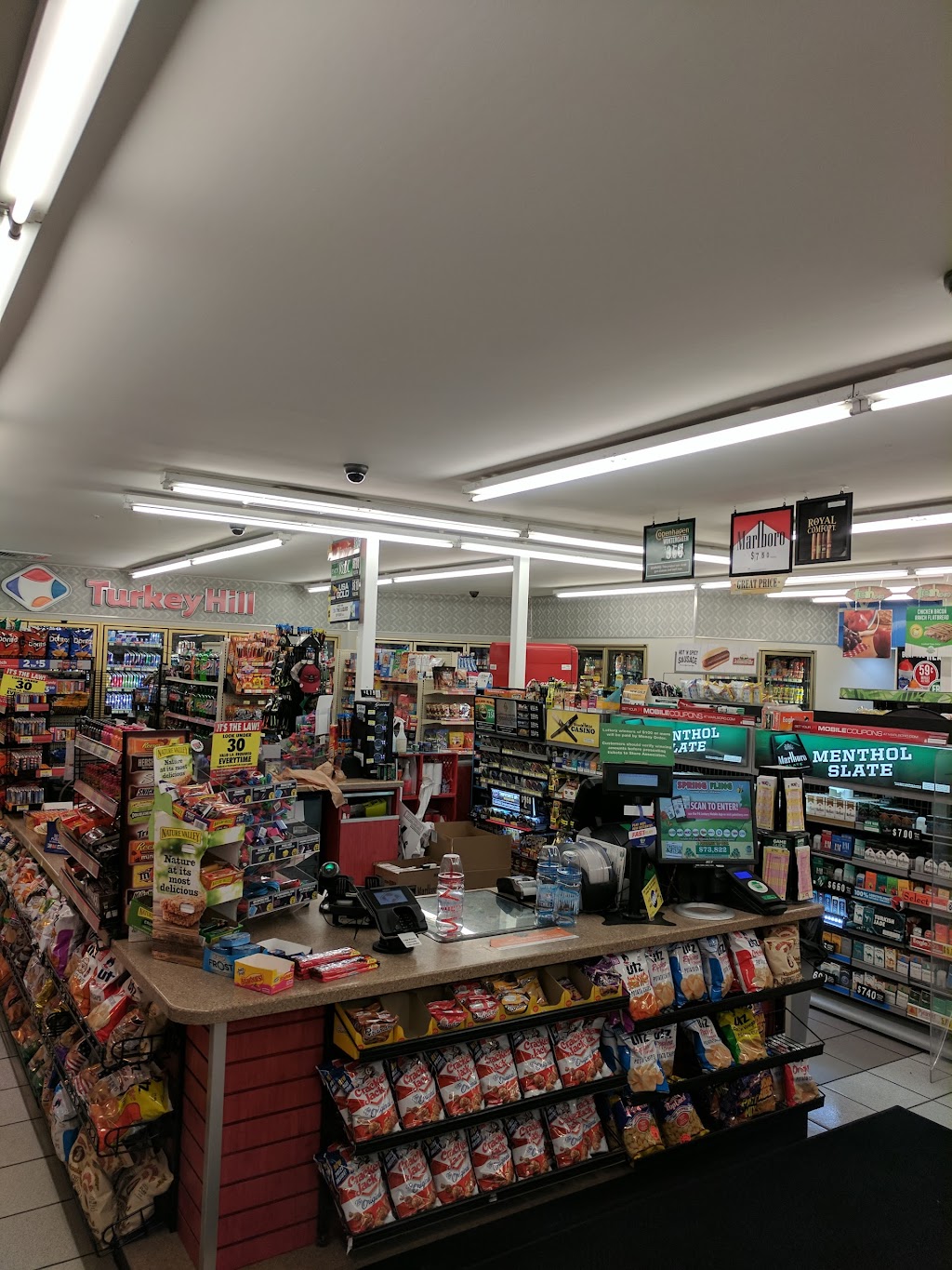 Turkey Hill Minit Market | 893 Market St, Bangor, PA 18013 | Phone: (610) 588-0824