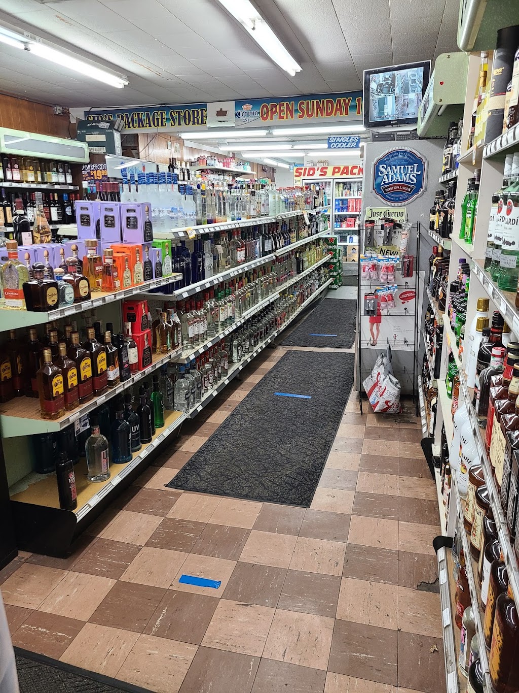 Sids Package Store | 258 Platt Ave, West Haven, CT 06516 | Phone: (203) 934-9451