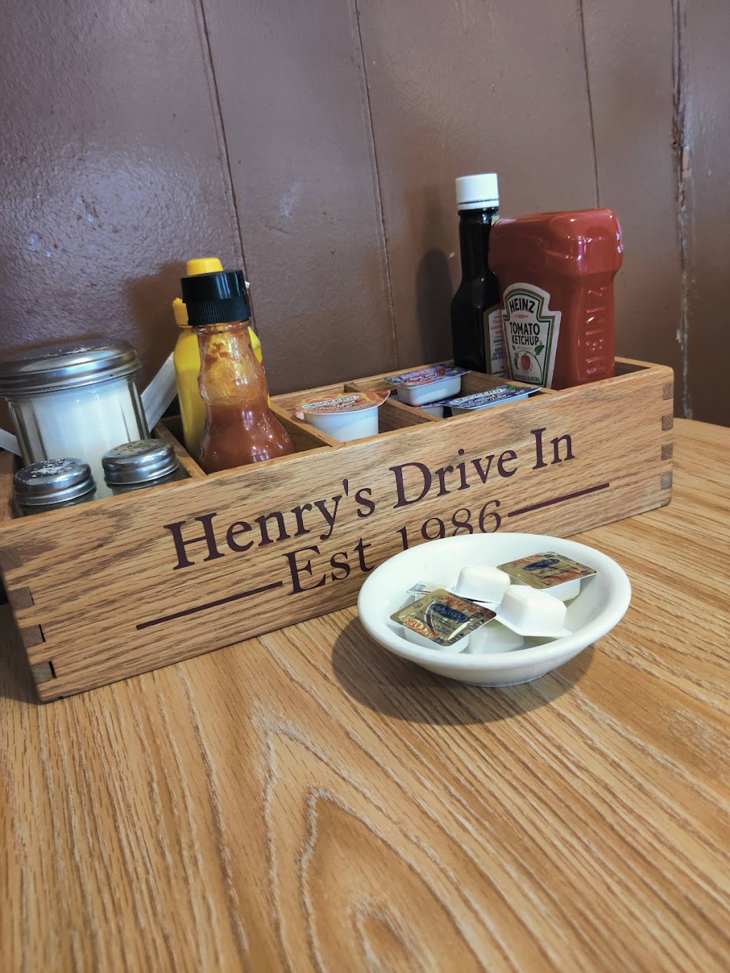 Henrys Drive In | 29 Main St, Afton, NY 13730 | Phone: (607) 639-1616