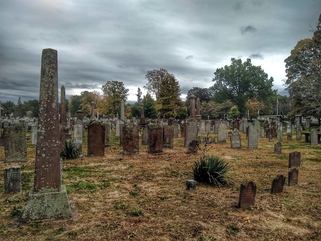 Green Cemetery | 99 Hubbard St, Glastonbury, CT 06033 | Phone: (860) 633-9050