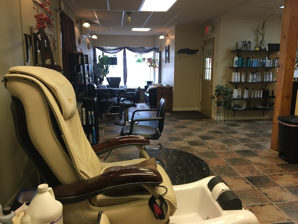 Heads Up Salon | 22 E Pennsylvania Ave #1, Pen Argyl, PA 18072 | Phone: (610) 863-3776