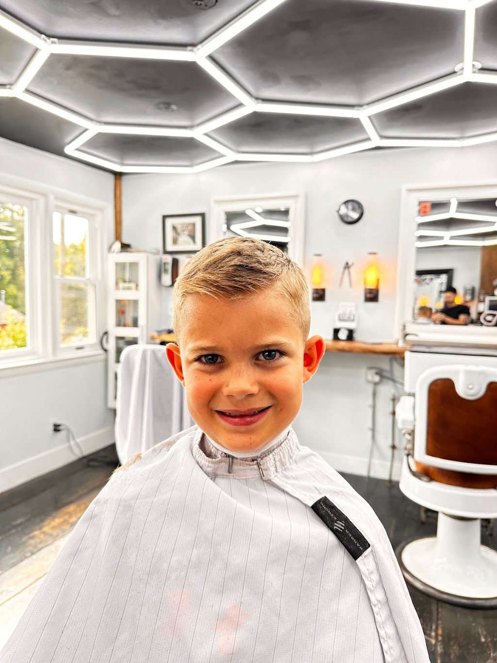 Di Micheles Barber and Coffee | 6 Kirby Rd, Cromwell, CT 06416 | Phone: (860) 502-3540