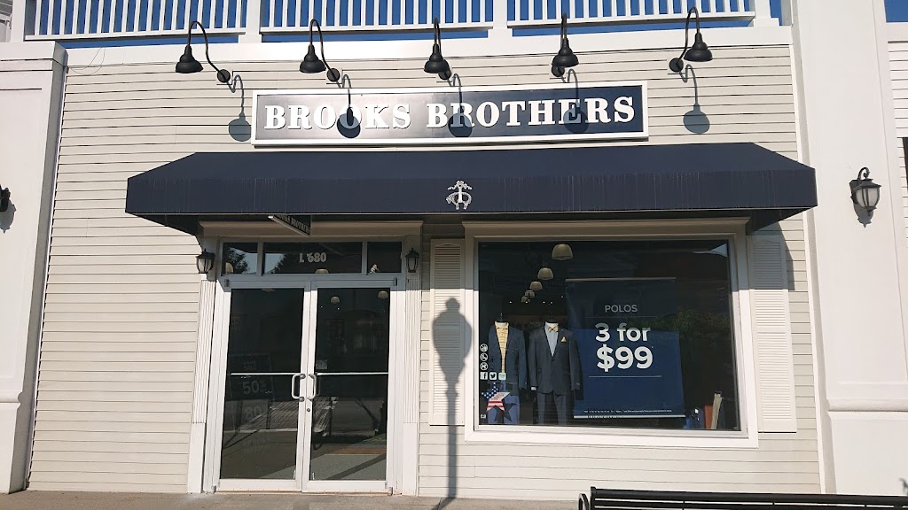 Brooks Brothers | 680 Premium Outlet Blvd Suite L-680, Lee, MA 01238 | Phone: (413) 394-9601
