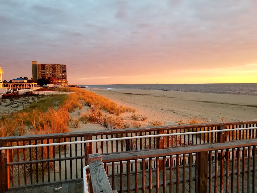 Monmouth Beach Bathing Pavilion | 29 Ocean Ave N, Monmouth Beach, NJ 07750 | Phone: (732) 229-5926