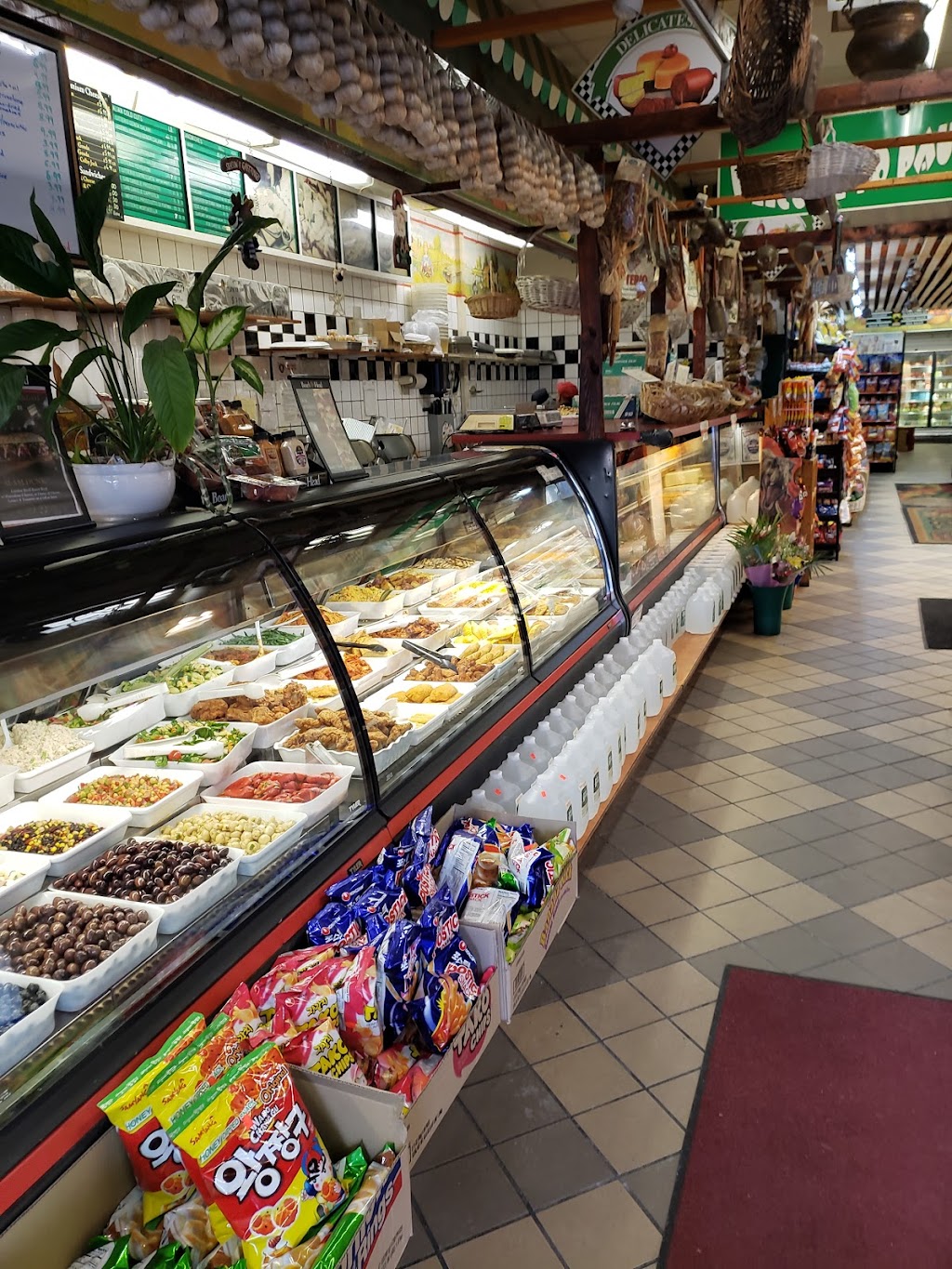 Pauls Market | 3921 192nd St, Queens, NY 11358 | Phone: (718) 746-7285