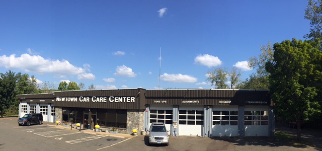 Newtown Car Care Center | 3 Commerce Rd, Newtown, CT 06470 | Phone: (203) 426-7145