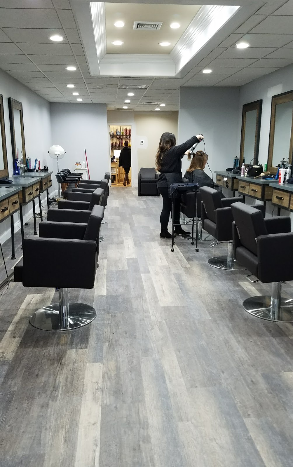 Salon Expert | 6278 NY-25A #9, Wading River, NY 11792 | Phone: (631) 929-0491