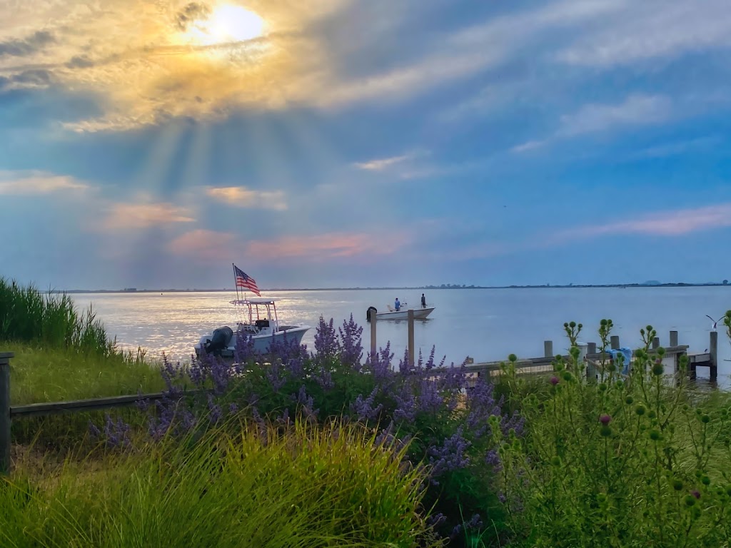 Fire Island Boatel Kismet | 110 E Lighthouse Walk, Kismet, NY 11706 | Phone: (833) 342-6283