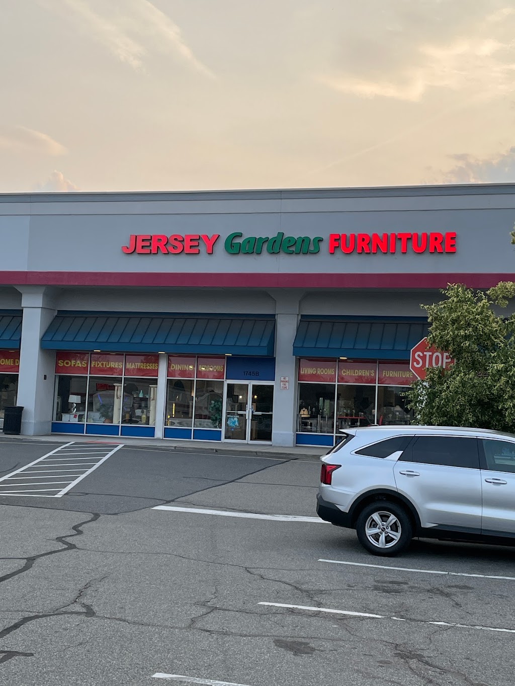 Jersey Gardens Furniture | Union, NJ 07083 | Phone: (908) 623-3030