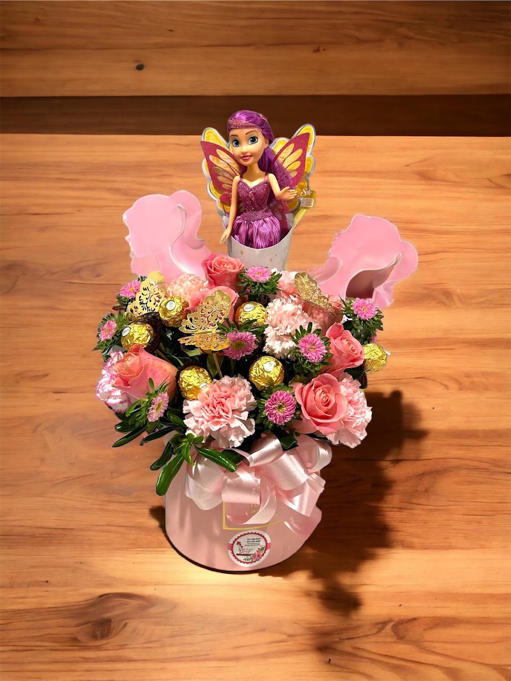 Victorias Flowers Shop | 132 W Montauk Hwy, Hampton Bays, NY 11946 | Phone: (631) 377-8665