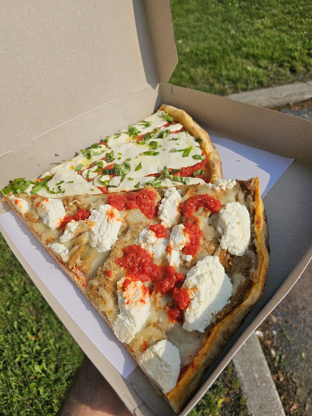 PIZZA MARGHERITA SALT POINT | 2517 US-44, Salt Point, NY 12578 | Phone: (845) 723-4455