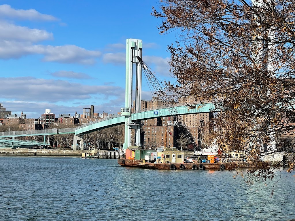 Wards Island Park | East River and, Hell Gate Cir, New York, NY 10035 | Phone: (212) 639-9675