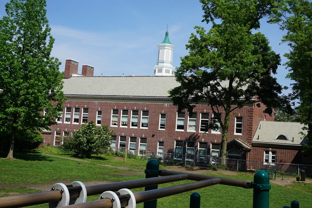 Edgemont Elementary School | 20 Edgemont Rd, Montclair, NJ 07042 | Phone: (973) 509-4162