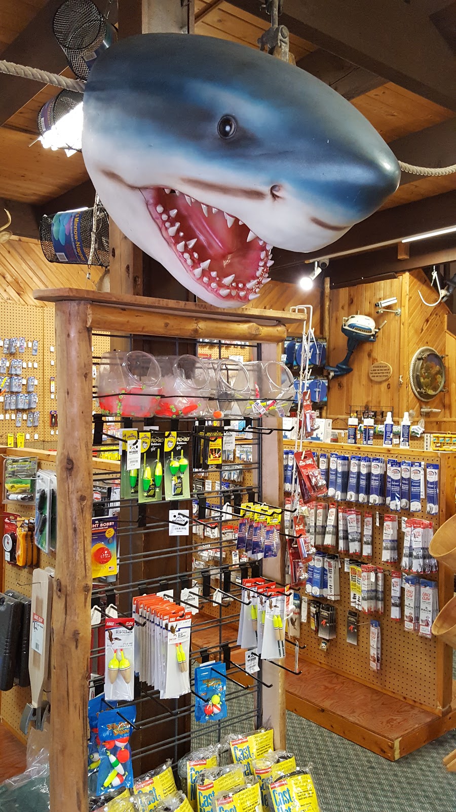 Pocono Boat House | 602 PA-940, Pocono Lake, PA 18347 | Phone: (570) 646-4107