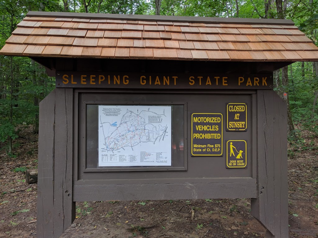 Sleeping Giant--East Parking | Chestnut Ln, Hamden, CT 06518 | Phone: (203) 287-5658