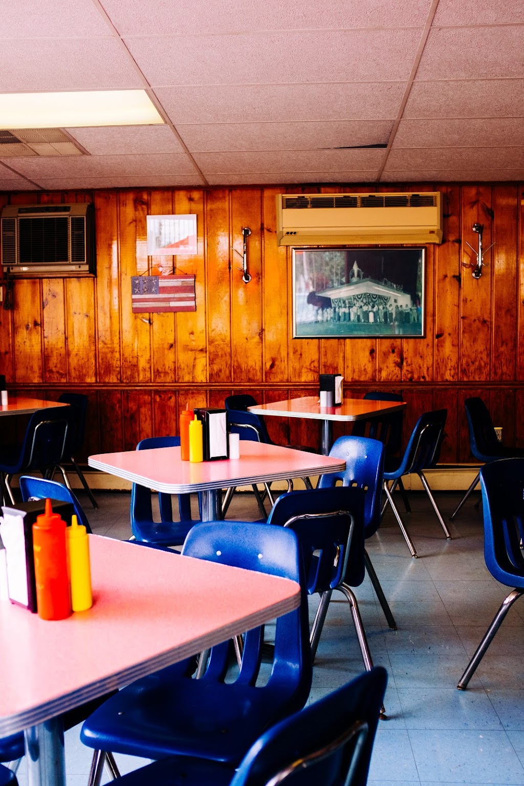 HillTop Breakfast Lunch And Pizza | 2910 E High St, Sanatoga, PA 19464 | Phone: (610) 970-6827