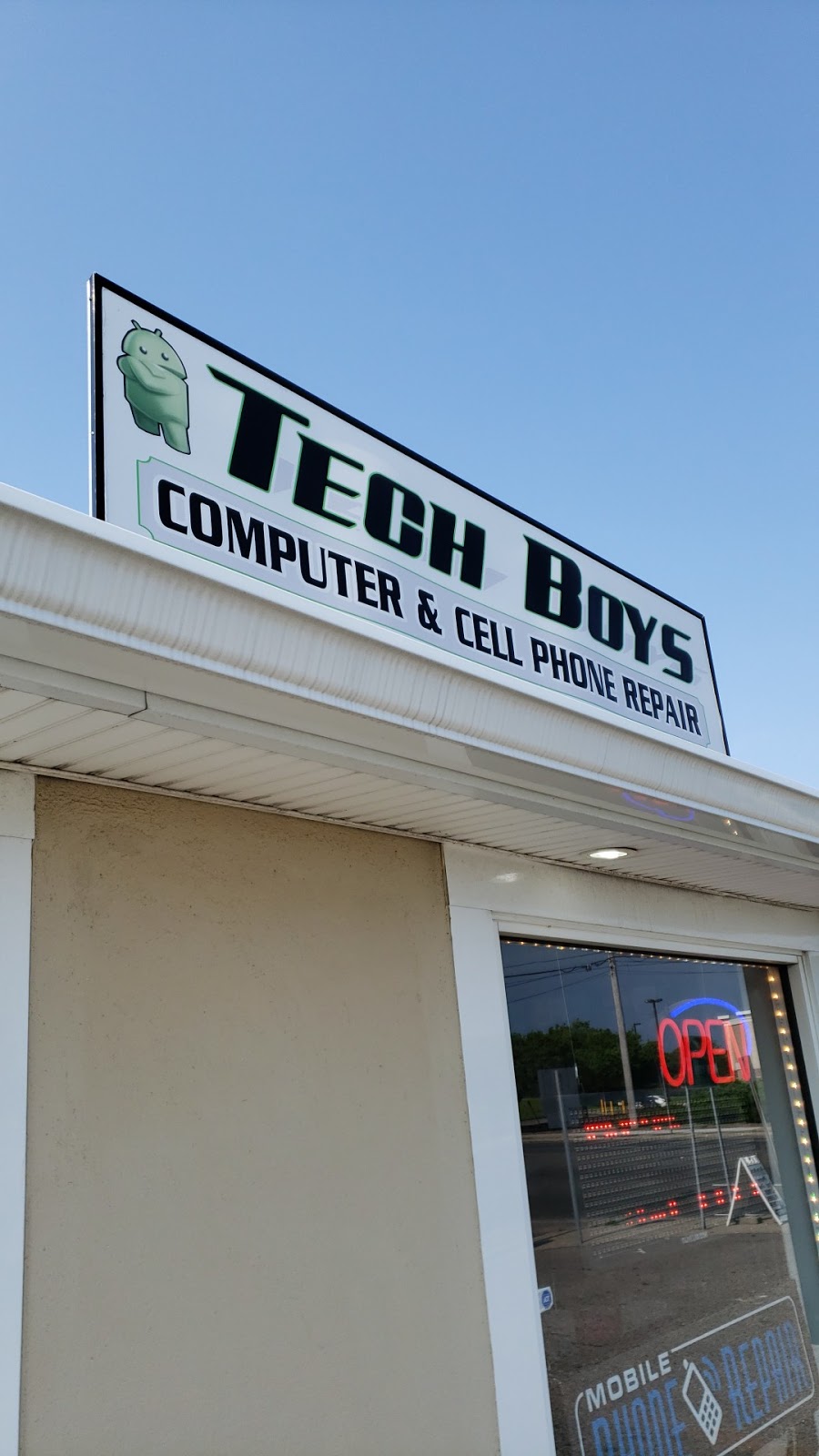 Tech Boys Patchogue | 382 Medford Ave, Patchogue, NY 11772 | Phone: (631) 707-7321