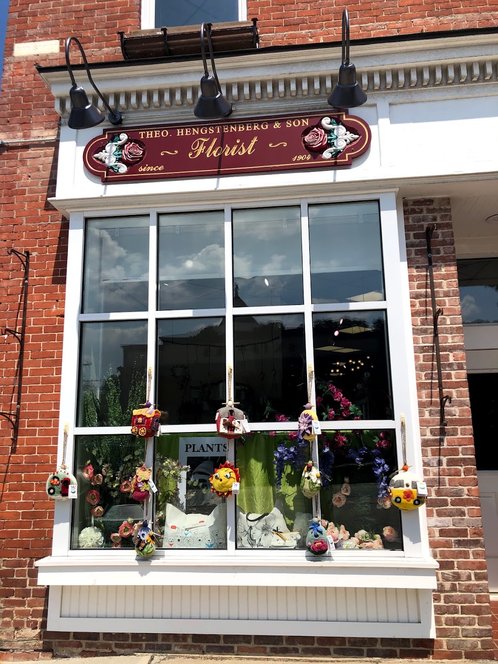 Hengstenbergs Florist | 39 Main St, Northport, NY 11768 | Phone: (631) 757-6688