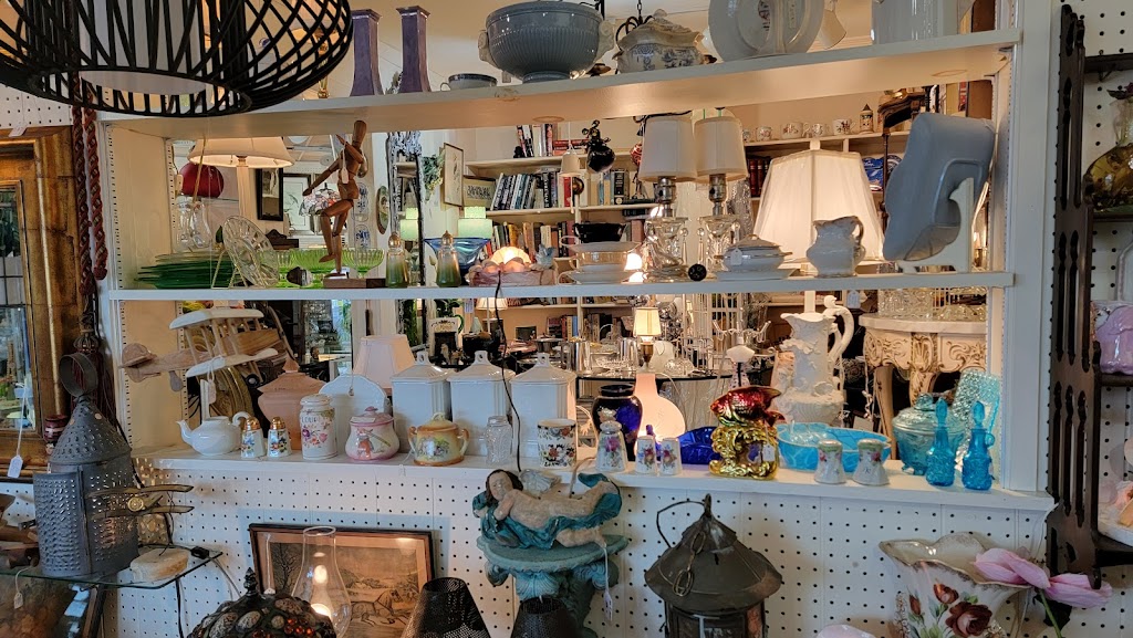 Lighthouse Antiques | 610 Broadway, Barnegat Light, NJ 08006 | Phone: (201) 693-1910