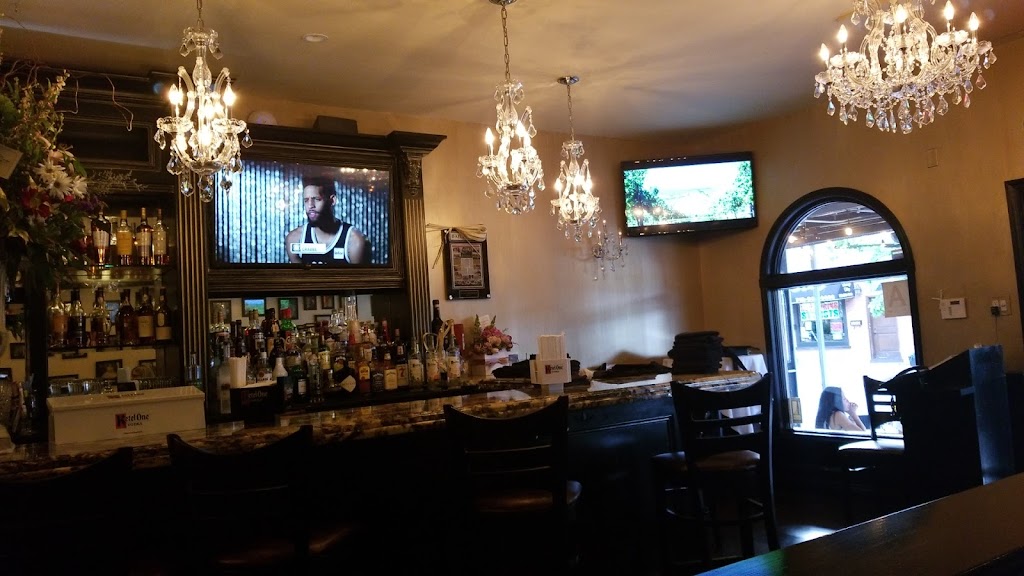 Delucas Italian Restaurant | 7324 Amboy Rd, Staten Island, NY 10307 | Phone: (718) 227-7200