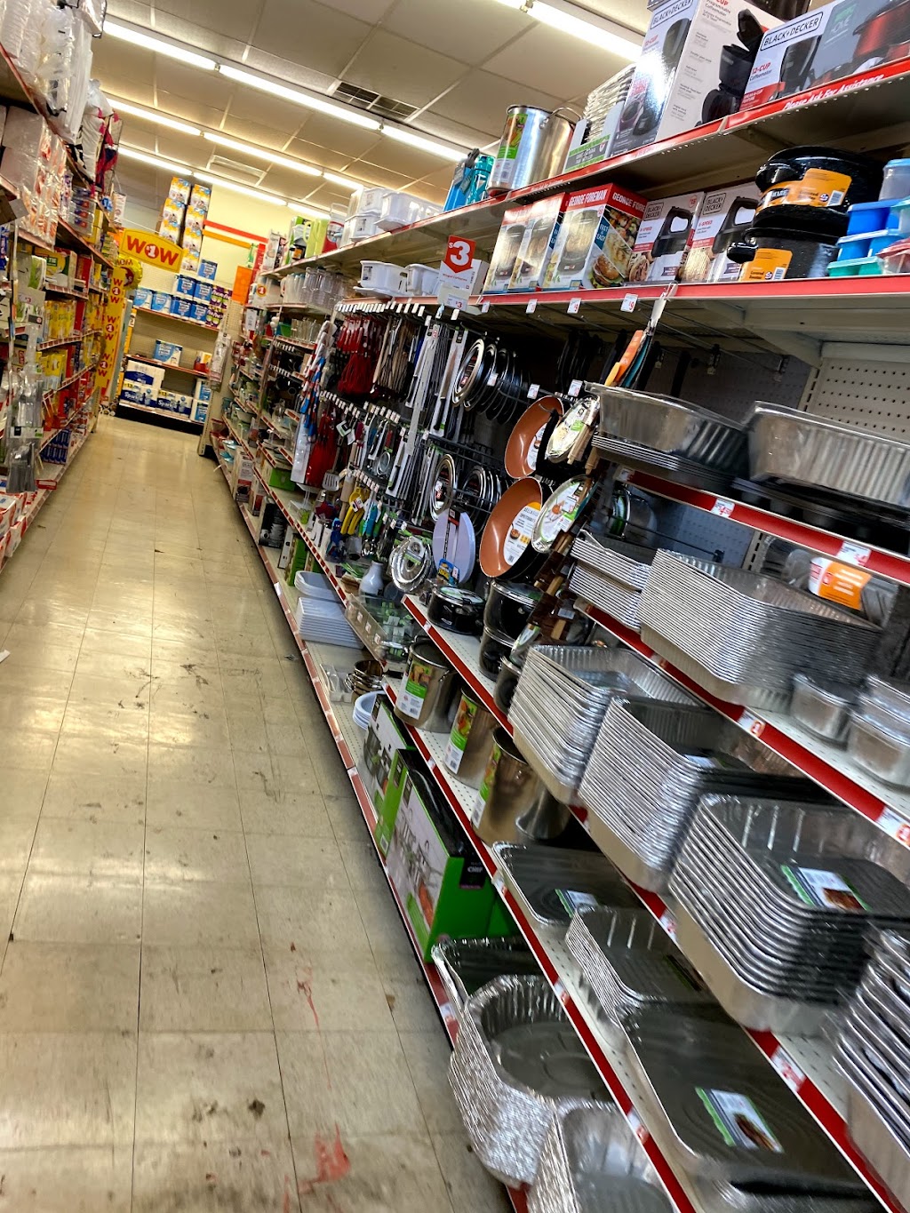 Family Dollar | 1936 MacDade Boulevard, Woodlyn, PA 19094 | Phone: (610) 546-4467