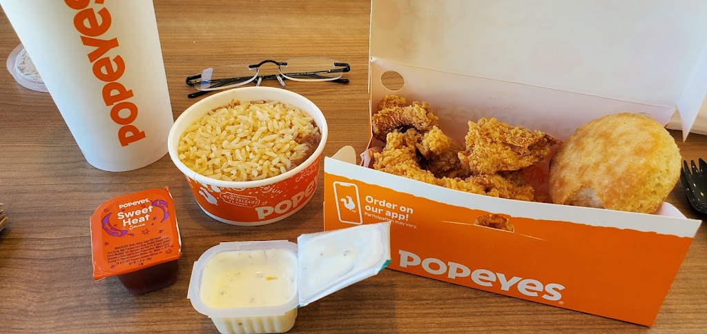 Popeyes Louisiana Kitchen | 60 N Research Pl, Central Islip, NY 11722 | Phone: (631) 439-0966