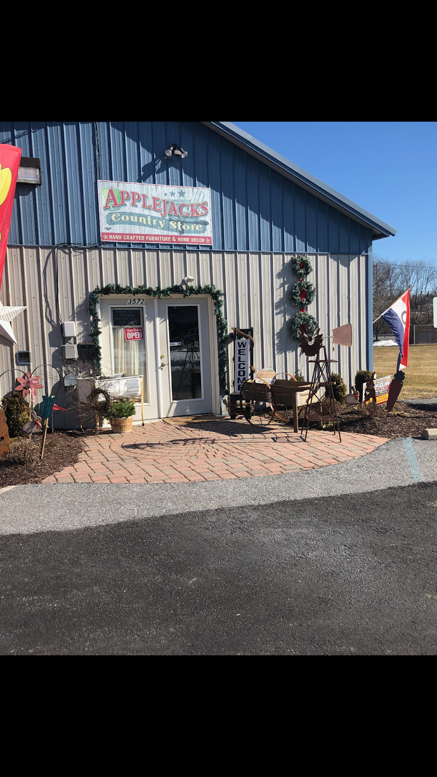 Applejack’s Country Store | 3572 W Columbia St, Whitehall, PA 18052 | Phone: (610) 266-4168
