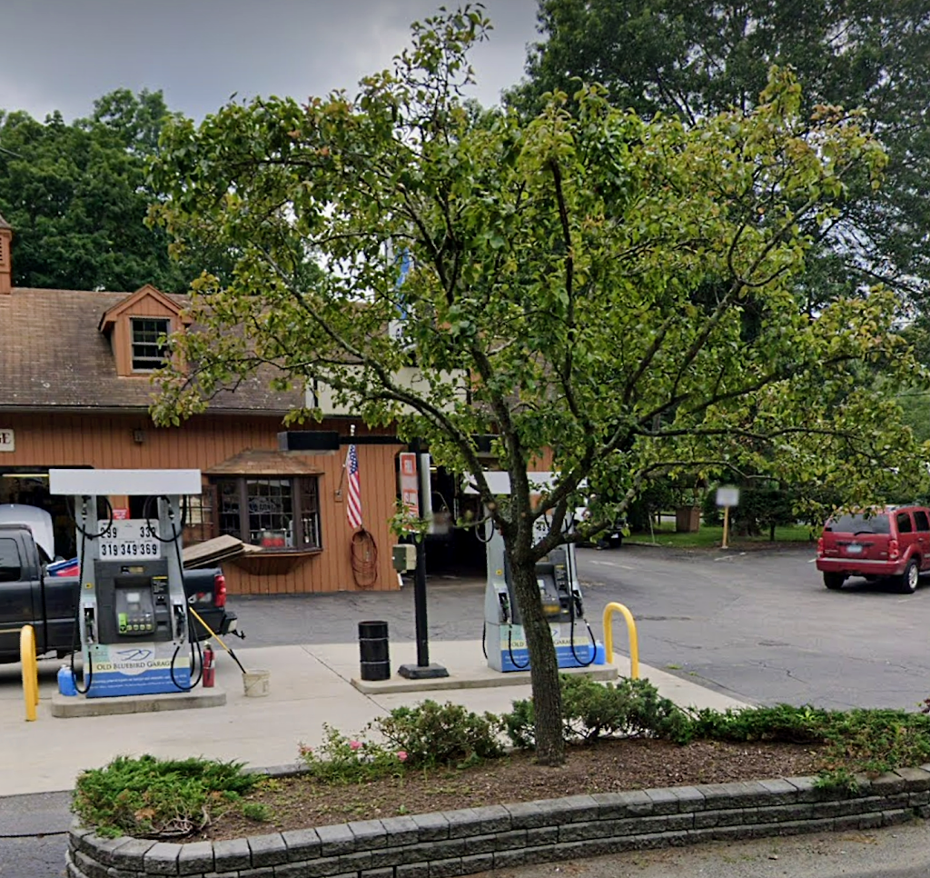 Old Bluebird Garage | 357 Black Rock Turnpike, Easton, CT 06612 | Phone: (203) 268-2049